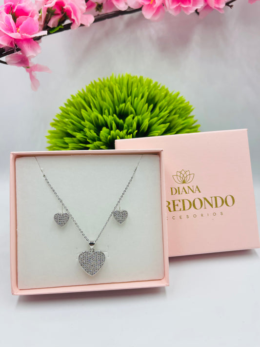 SET CADENA CON ARETES CORAZON CRISTAL PLATEADO